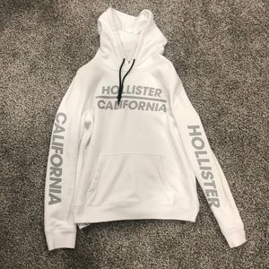 White Hollister sweatshirt